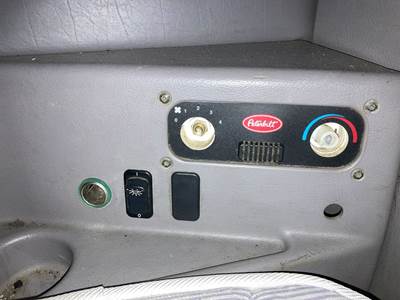 Peterbilt 387 Sleeper Controls