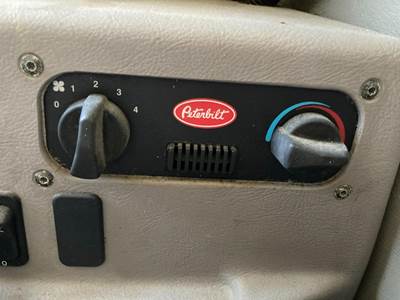 Peterbilt 387 Sleeper Controls