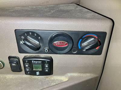 Peterbilt 587 Sleeper Controls