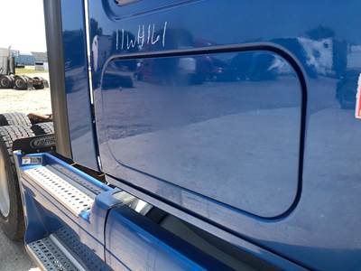 Freightliner Cascadia Sleeper Door