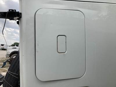 Freightliner Cascadia Sleeper Door