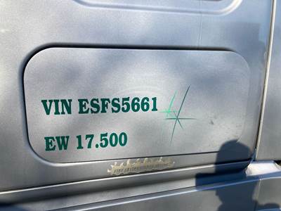 Freightliner Cascadia Sleeper Door