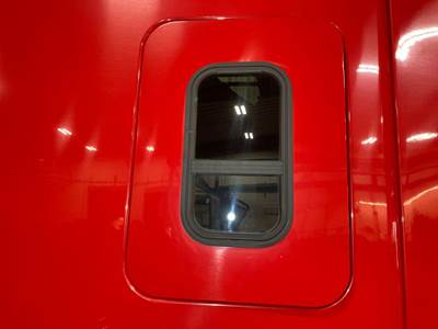 Freightliner Cascadia Sleeper Door