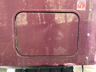 Freightliner Columbia 120 Sleeper Door