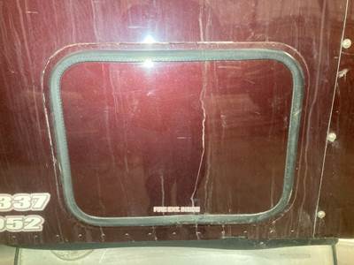 Freightliner Coronado 122 SD Sleeper Door for a Freightliner 122SD