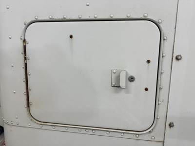 Freightliner FLD112 Sleeper Door