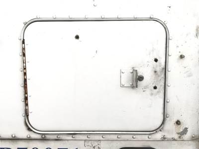 Freightliner FLD120 Sleeper Door