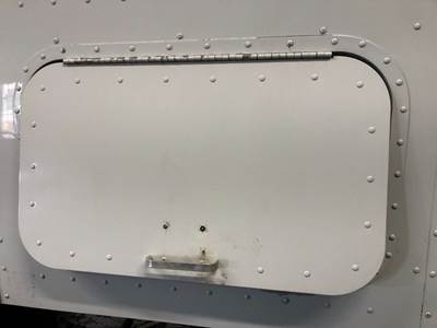 International 9200 Sleeper Door