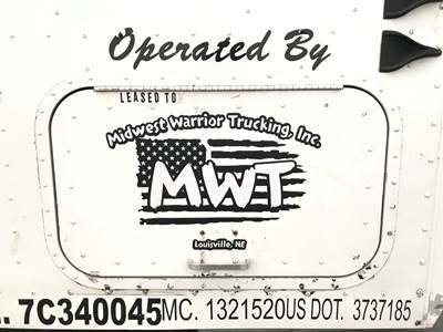 International 9200 Sleeper Door