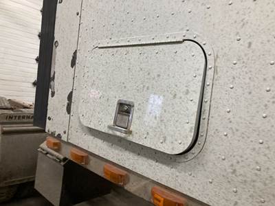 International 9400 Sleeper Door