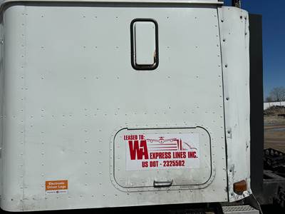 International 9400 Sleeper Door