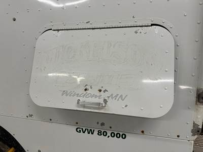 International 9700 Sleeper Door