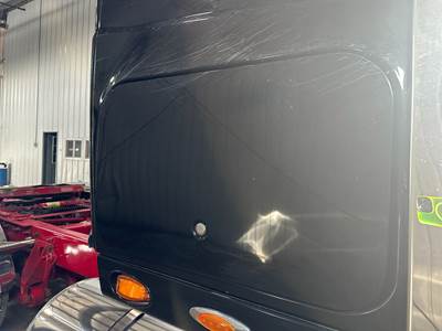 International HX520 Sleeper Door