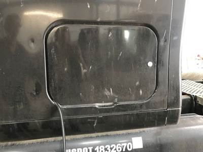 Kenworth T2000 Sleeper Door