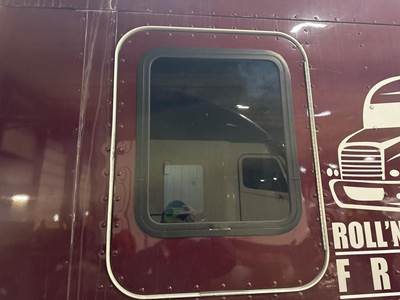 Kenworth T600 Sleeper Door