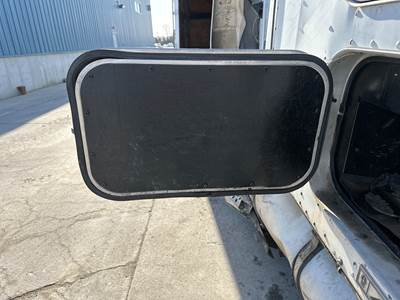 Kenworth T600 Sleeper Door