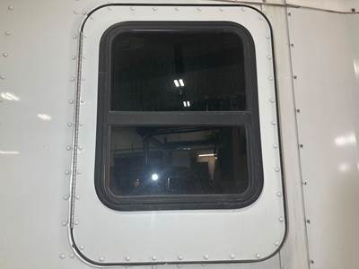 Kenworth T660 Sleeper Door