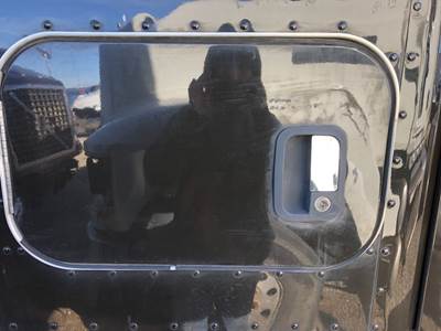 Kenworth T680 Sleeper Door