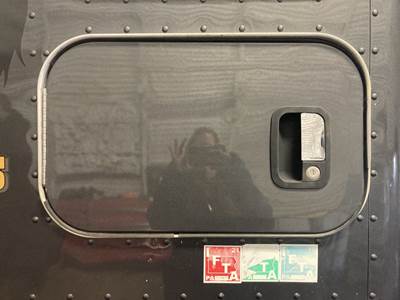 Kenworth T680 Sleeper Door