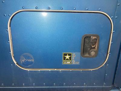 Kenworth T680 Sleeper Door