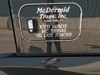 Kenworth T680 Sleeper Door