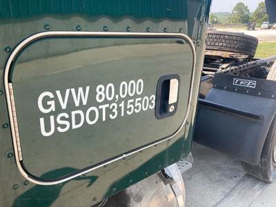Kenworth T680 Sleeper Door