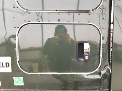 Kenworth T680 Sleeper Door