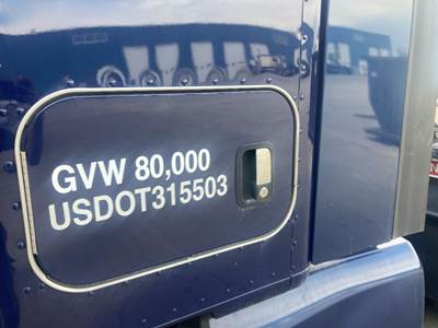 Kenworth T680 Sleeper Door