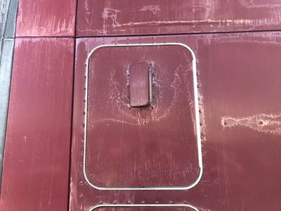 Kenworth T680 Sleeper Door