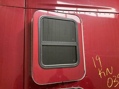 Kenworth T680 Sleeper Door