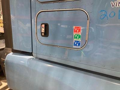 Kenworth T680 Sleeper Door