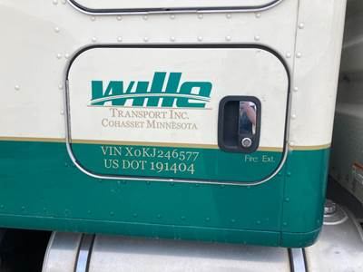 Kenworth T680 Sleeper Door