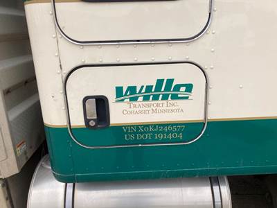 Kenworth T680 Sleeper Door