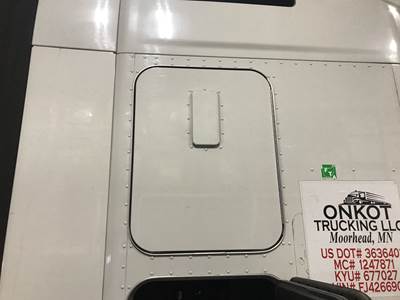 Kenworth T680 Sleeper Door