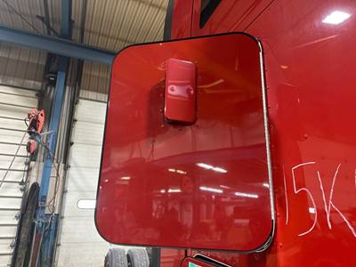 Kenworth T680 Sleeper Door