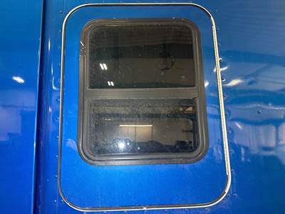 Kenworth T680 Sleeper Door