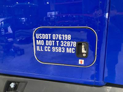 Kenworth T680 Sleeper Door