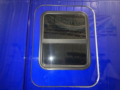 Kenworth T680 Sleeper Door