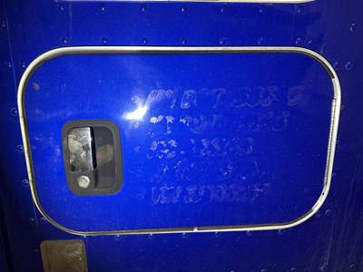 Kenworth T680 Sleeper Door