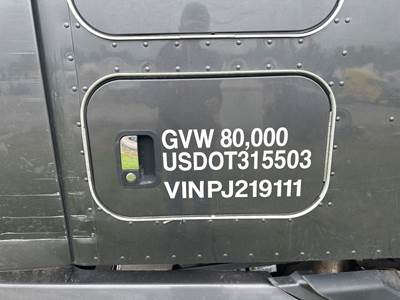 Kenworth T680 Sleeper Door