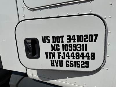 Kenworth T680 Sleeper Door