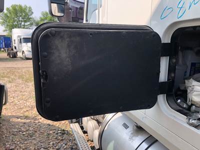 Mack CXU Sleeper Door