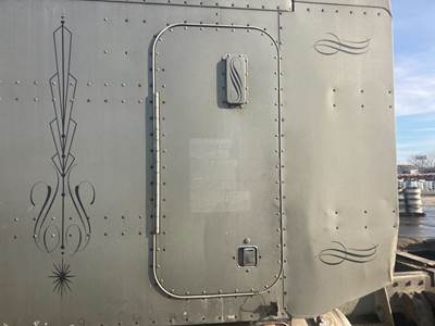 Peterbilt 377 Sleeper Door