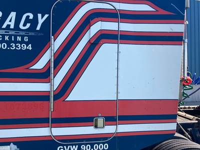 Peterbilt 379 Sleeper Door