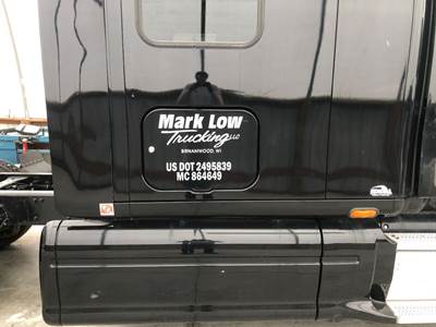 Peterbilt 387 Sleeper Door