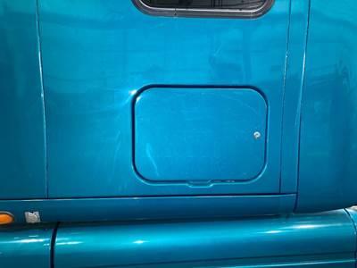 Peterbilt 387 Sleeper Door