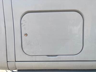 Peterbilt 587 Sleeper Door