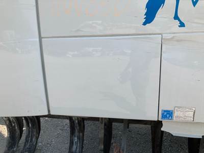 Volvo VNL Sleeper Door