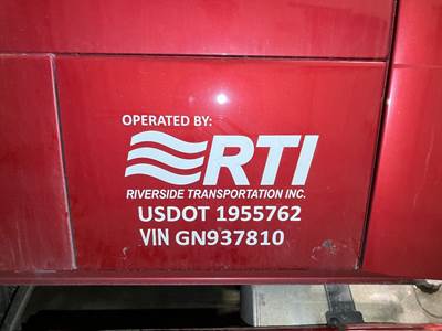 Volvo VNL Sleeper Door