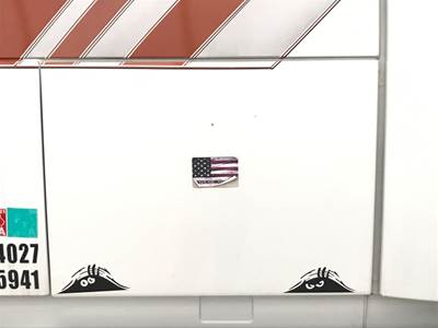 Volvo VNL Sleeper Door